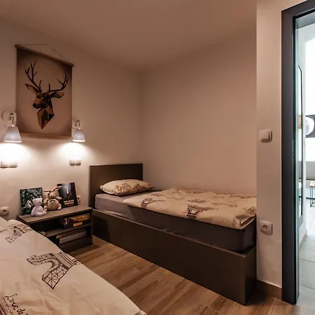 Apartma Kadulja Golte